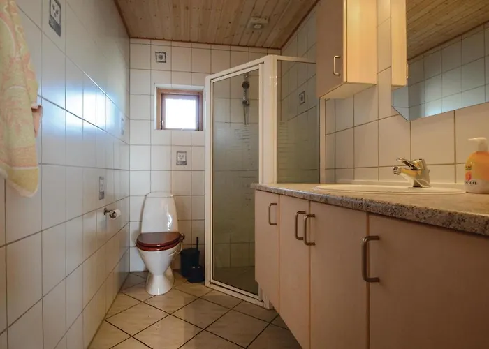 Three-bedroom In Dom wakacyjny *